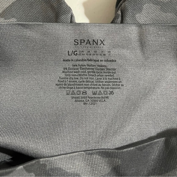 Spanx Look At Me Now Cropped Leggings Green Camo High Waist Seamless Slimming - Picture 5 of 6